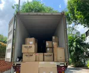 Reddot Movers