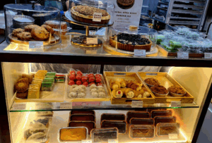 Dona Manis Cake Shop