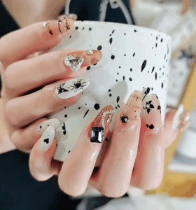 Passionate Nails